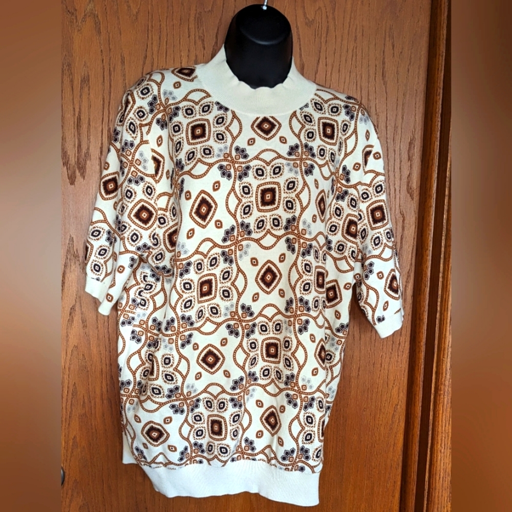 Size XXL Ann Taylor short sleeve mock turtleneck